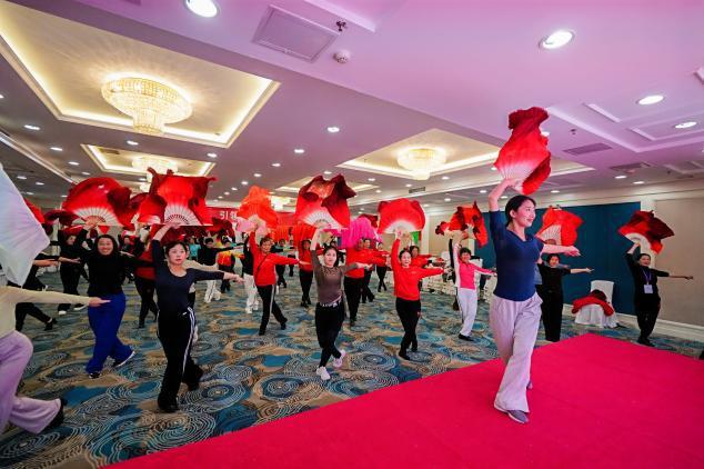 2025年湖北省健身舞教練員、裁判員暨社會(huì)體育指導(dǎo)員等級(jí)培訓(xùn)結(jié)業(yè)(圖3)